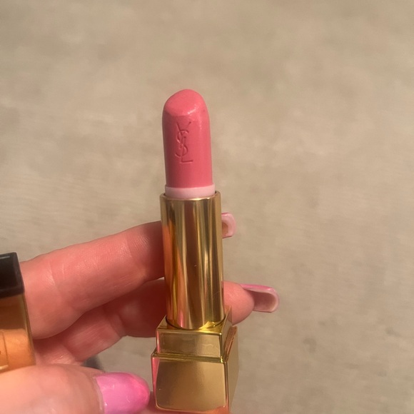 YSL  lipstick number 26 - Picture 6 of 6